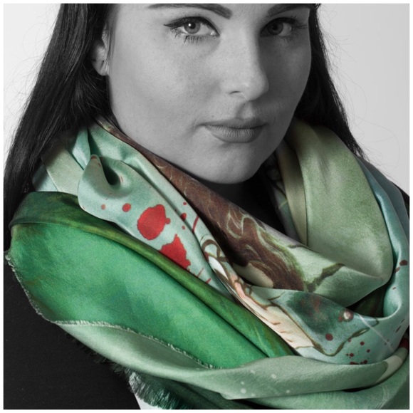 Outlander XL Ltd Edition Imported Silk Scarf - Picture 2 of 4